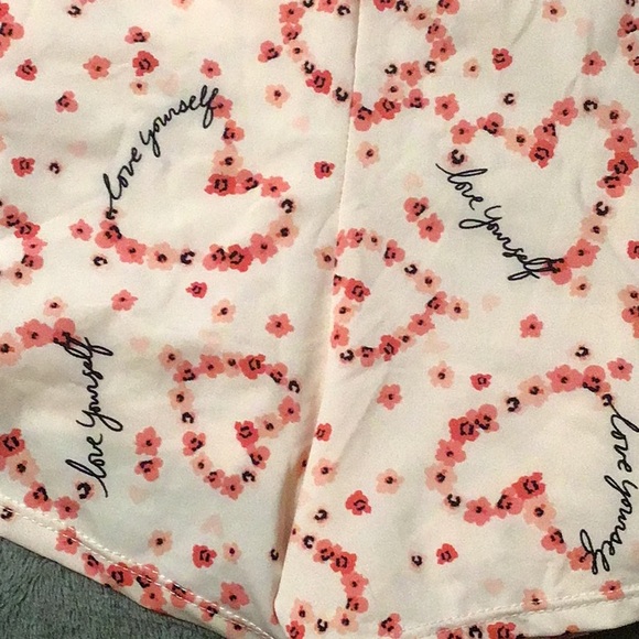 Intimate Wears. - Picture 4 of 7